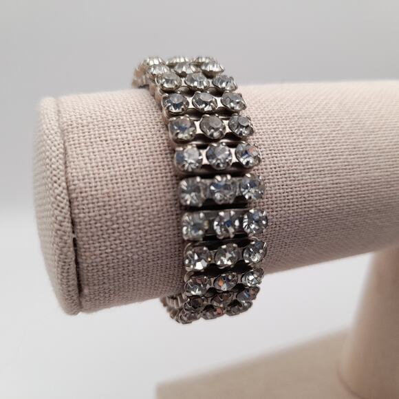 Vintage 1950s Clear Pronged Rhinestone Expansion Bracelet - Made in Japan - Picture 2 of 11